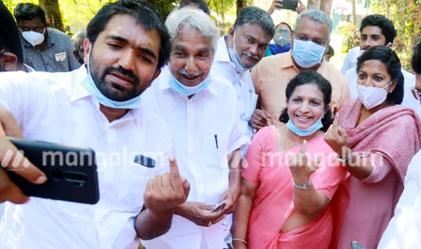 Second phase Kerala local body polls Photos - Kottayam