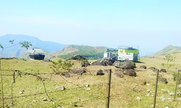 വാഗമണില്‍ ദേവസ്വം വക ഭൂമിയും റിയല്‍ എസ്‌റ്റേറ്റ് മാഫിയ കയ്യേറി ; ഉണ്ടായിരുന്ന 300 ഏക്കര്‍ വ്യാജരേഖയുണ്ടാക്കി മുറിച്ചു വിറ്റു ; 50 സര്‍വേ നമ്പരുകളിലാക്കി തട്ടിപ്പ് നടത്തി 