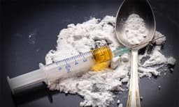 ഗുജറാത്ത് തീരത്ത് നിന്ന് 175 കോടി രൂപയുടെ മയക്കുമരുന്നുമായി പാക്കിസ്ഥാന്‍ പൗരന്‍മാര്‍ പിടിയില്‍