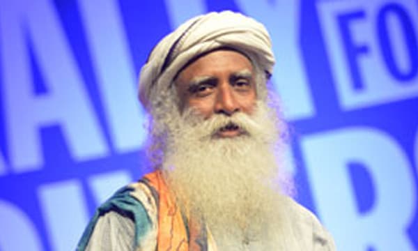 ആത്മീയതയൊക്കെ കോടതിക്ക് താഴെ ; ആത്മീയ ഗുരുവിനോട് പിരിച്ചെടുത്ത പണത്തിന്റെ കണക്ക് കാണിക്കാന്‍ കര്‍ണാടകാ ഹൈക്കോടതി