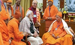 ബേലൂര്‍ മഠത്തിന്റെ വേദി രാഷ്ട്രീയമായി ഉപയോഗിച്ചു: മോഡിയുടെ സന്ദര്‍ശനത്തില്‍ രാമകൃഷ്ണ മിഷനിലെ സന്യാസിമാര്‍ക്ക് അതൃപ്തി