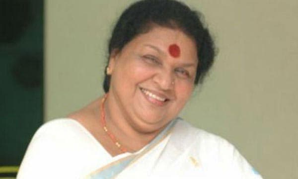 നാടകത്തില്‍ പോയാല്‍ പെണ്ണ് പിഴച്ച് പോവുമെന്ന് പറഞ്ഞ് അമ്മ കിണറ്റില്‍ ചാടാന്‍ പോയി; അഭിനയത്തിന്റെ അരനൂറ്റാണ്ടു തികച്ച് കവിയൂര്‍ പൊന്നമ്മ