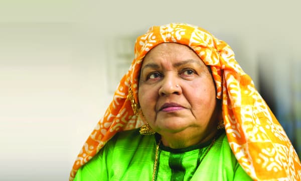 നാടകത്തില്‍ പോയാല്‍ പെണ്ണ് പിഴച്ച് പോവുമെന്ന് പറഞ്ഞ് അമ്മ കിണറ്റില്‍ ചാടാന്‍ പോയി; അഭിനയത്തിന്റെ അരനൂറ്റാണ്ടു തികച്ച് കവിയൂര്‍ പൊന്നമ്മ