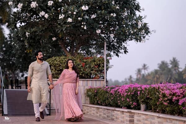 പ്രണയം പങ്കിട്ട് ഭാമയും അരുണും; വിവാഹ നിശ്ചയം കഴിഞ്ഞു, ചിത്രങ്ങള്‍ പങ്കുവച്ച് താരം