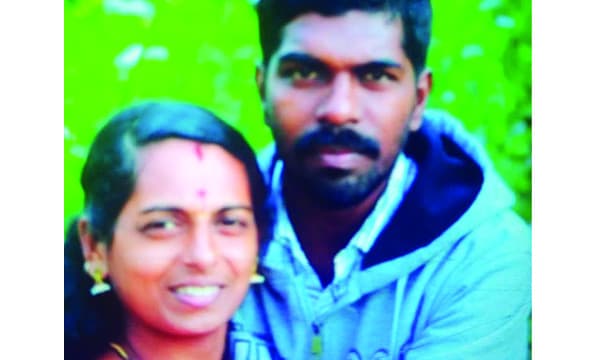 നിന്നെ കഴുത്തറുത്ത് കൊല്ലാന്‍ പോകുകയാണെന്ന് പ്രശോഭ് പറഞ്ഞു ; സിനി തമാശയാക്കി അവഗണിച്ചു ; ആളൊഴിഞ്ഞ ഭാഗത്ത് ചെന്നപ്പോള്‍ പോക്കറ്റില്‍ നിന്നും ബ്‌ളേഡ് എടുത്ത് കഴുത്തു മുറിച്ചു...!!