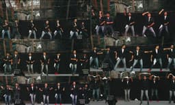 ഇവര്‍ സാറ്മാര് തന്നെയാണോ! വേദിയെ ഇളക്കിമറിച്ച് അധ്യാപകരുടെ ഡാന്‍സ്; വിഡിയോ വൈറല്‍