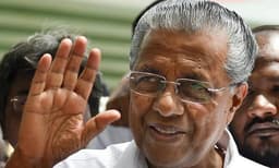 ‘നിങ്ങള്‍ ഭയപ്പെടേണ്ട, സുരക്ഷിതകോട്ടയാണു കേരളം’; മുസ്ലീം​ങ്ങള്‍ക്കിടയില്‍ പിണറായി തരംഗം;  മുജാഹിദ്‌ വിഭാഗങ്ങളും സമസ്‌ത ഇ.കെ. വിഭാഗവും ഇടതുചങ്ങലയില്‍, മുസ്ലിം ലീഗ് അങ്കലാപ്പില്‍