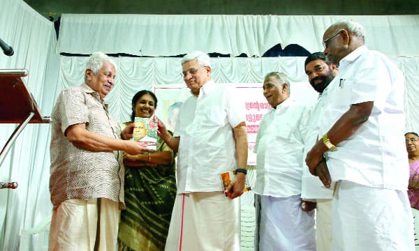 നേതൃത്വത്തിലെ വിശ്വദീപ്തി