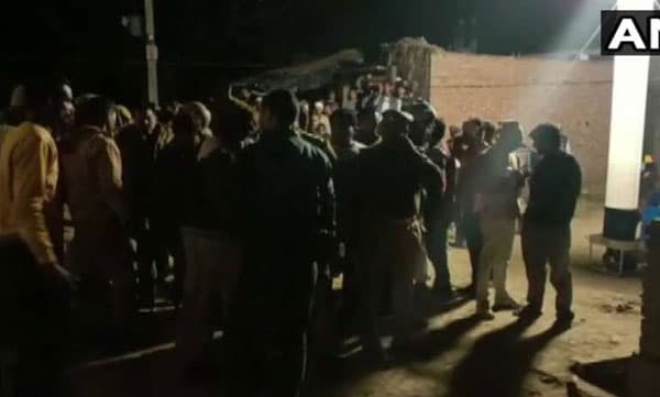 കുട്ടിക്കളെ ബന്ദിയാക്കിയതിന് പോലീസ് വെടിവെച്ച് കൊന്ന ദമ്പതികളുടെ പെണ്‍കുഞ്ഞിനെ പോലീസ് ഓഫീസര്‍ ദത്തെടുക്കും  
