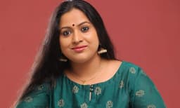 ഹൃദയം മുറിഞ്ഞ, ഉറക്കം നഷ്ടപ്പെട്ട എത്രയോ രാത്രികള്‍, അത് ഞാന്‍ അല്ലായിരുന്നുവെങ്കില്‍ എന്ന് ചിന്തിച്ച എത്ര ഏത്ര സംഭവങ്ങള്‍; നടി ലക്ഷ്മിപ്രിയ പറയുന്നു