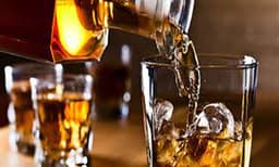 
ഒന്നാം തീയതി ഡ്രൈ ഡേ മാറ്റില്ല; കൂടുതല്‍ ബാറുകള്‍ തുറക്കുന്നത് പരിഗണനയിലില്ലെന്ന് എക്‌സൈസ്മന്ത്രി