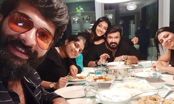 മോഹന്‍ലാലിനും പൃഥ്വിക്കുമൊപ്പം ഡിന്നര്‍: സ്വപ്‌നം സഫലമായെന്ന് ചന്ദുനാഥ്