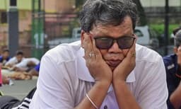 'വെടിയുണ്ട മുതല്‍ പൊലീസ് വണ്ടിയുടെ ടയര്‍ വരെ സര്‍വതും അടിച്ചുമാറ്റി പങ്ക് എ.കെ.ജി സെന്ററില്‍ കൃത്യമായി എത്തിക്കും, കാരണം ഇരട്ടച്ചങ്ക് പോയിട്ട് നട്ടെല്ലു പോലുമില്ലാത്ത ഒരു മനുഷ്യനാണ് അവരുടെ നായകന്‍'; വൈറലായി ജ്യോതികുമാര്‍ ചാമക്കാലയുടെ കുറിപ്പ്