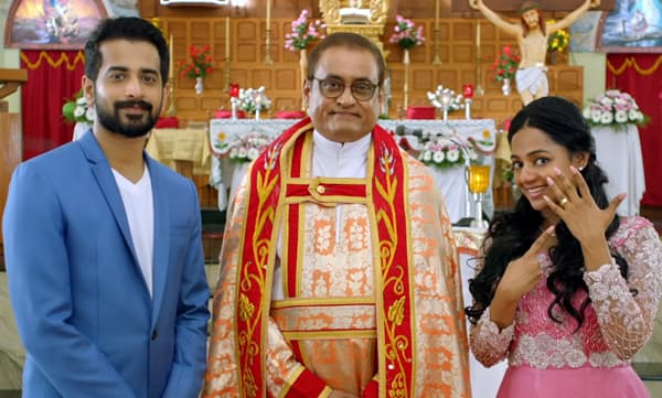 'ഇണയാവാനും തുണയാവാനും ഓക്കെ പക്ഷെ കീഴ്‌പ്പെട്ട് ജീവിക്കാന്‍ പറ്റില്ല'; പാപം ചെയ്യാത്തവര്‍ കല്ലെറിയട്ടെ ടീസര്‍