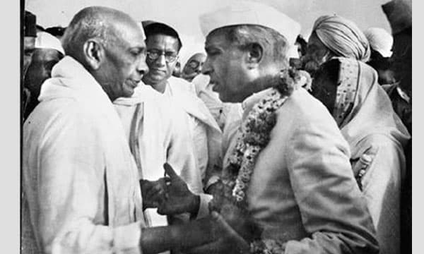 മന്ത്രിമാരുടെ ആ 'പട്ടികയില്‍' പട്ടേലിനെ നെഹ്‌റു ഒഴിവാക്കിയെന്ന് വെളിപ്പെടുത്തല്‍: മറുപടിയായി ട്വിറ്ററില്‍  'തെളിവുകള്‍' പറയുന്നു!
