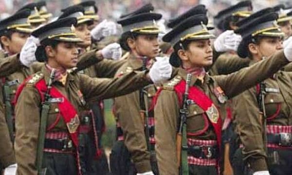 കരസേനയില്‍ വനിതകള്‍ക്ക് സുപ്രധാന പദവികളാകാം ; ലിംഗവിവേചനം പാടില്ലെന്നും മനോഭാവം മാറണമെന്നും സുപ്രീംകോടതി