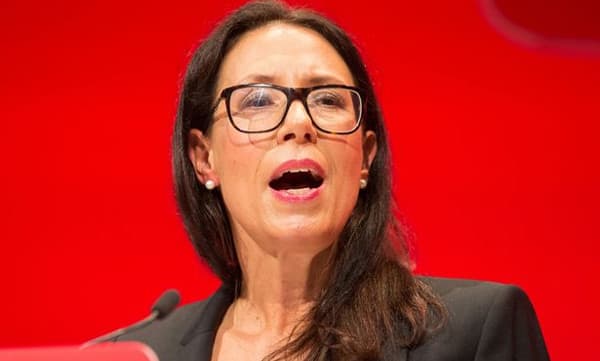 വിസ നിഷേധിച്ച് തിരിച്ചയച്ച ബ്രിട്ടീഷ് എം.പിക്ക് ദേശ വിരുദ്ധ താല്‍പ്പര്യങ്ങളെന്ന് സര്‍ക്കാര്‍ 