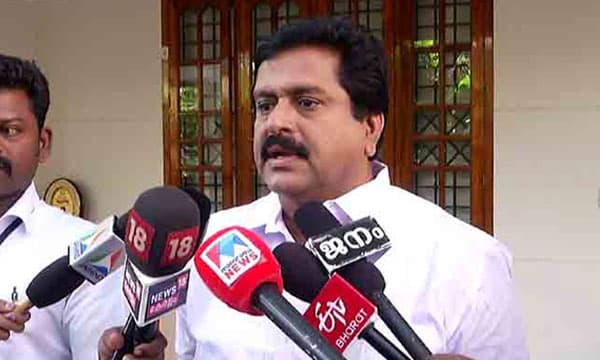 റെയ്ഡ് തേജോവധം ചെയ്യാന്‍:  ആരോപണങ്ങള്‍ രാഷ്ട്രീയ പ്രേരിതമെന്ന് മുന്‍ മന്ത്രി വി.എസ് ശിവകുമാര്‍