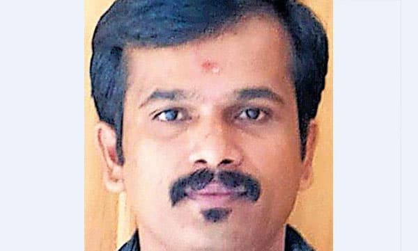 ബുക്ക് ചെയ്ത സീറ്റ് ഉപേക്ഷിച്ച് യാത്ര തിരുവനന്തപുരത്തേക്ക് നീട്ടി, ജീവന്‍ തിരികെ കിട്ടിയത് വിശ്വസിക്കാനാവാതെ പ്രതീഷ് കുമാര്‍