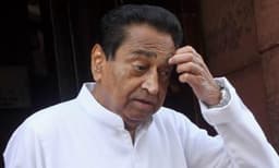 മദ്ധ്യപ്രദേശിലെ 'രാജി' ക്കളി, ബിജെപി മേല്‍ക്കൈ നേടുന്നു; ജോതിരാദിത്യ സിന്ധ്യേ പ്രധാനമന്ത്രിയുടെ വസതിയില്‍, കോണ്‍ഗ്രസ് പ്രതിസന്ധിയില്‍