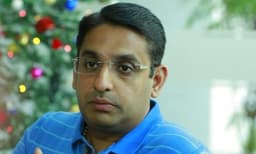 മലയാള സിനിമയുടെ പോക്ക് സര്‍വ്വനാശത്തിലേക്ക്: സംവിധായകന്‍ പറയുന്നു