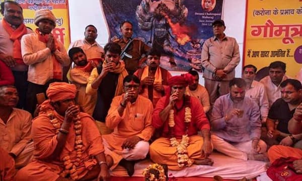 കൊറോണയെ നേരിടാന്‍ 'ഗോമൂത്ര പാര്‍ട്ടി' നടത്തി ഹിന്ദു മഹാസഭ