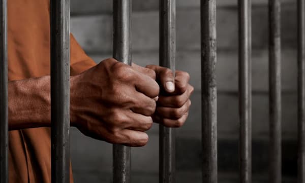 കോവിഡ് 19: ജയിലുകളിലെ പ്രതിരോധ നടപടികളില്‍ കേരളത്തെ പ്രശംസിച്ച് സുപ്രീം കോടതി