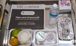 കിടിലന്‍ പ്രഭാത ഭക്ഷണം, ഉച്ചയ്ക്ക് മീന്‍ വറുത്തത് കൂട്ടി ഊണ്, ഇടവേളകളില്‍ പഴച്ചാറ്; ഇത് ഐസൊലേഷന്‍ വാര്‍ഡിലെ മെനു