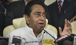 മധ്യപ്രദേശില്‍ നാളെ വിശ്വാസ വോട്ടെടുപ്പെ് നടത്തണമെന്ന് സുപ്രീം കോടതി; നിര്‍ദ്ദേശം ബി.ജെ.പി ഹര്‍ജിയില്‍