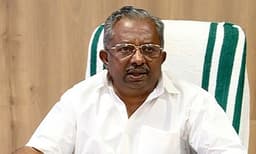 കോവിഡ് 19: വീടുകളില്‍ നിരീക്ഷണത്തിലുള്ളവര്‍ പുറത്തുപോയാല്‍ അത് ദേശവിരുദ്ധതയാകുമെന്ന് മന്ത്രി കെ രാജു