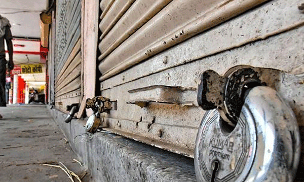 കര്‍ഫ്യൂ തുടരും; 9 മണിക്ക് ശേഷവും കൂട്ടംകൂടാന്‍ പാടില്ല; നിര്‍ദ്ദേശങ്ങള്‍ ലംഘിച്ചാല്‍ കനത്ത നടപടി