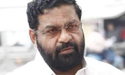 മദ്യം ലഭിക്കാത്തത് കോവിഡിനേക്കാള്‍ വലിയ ആരോഗ്യപ്രശ്‌നമാകുമോയെന്ന ആശങ്ക: കടകംപള്ളി സുരേന്ദ്രന്‍