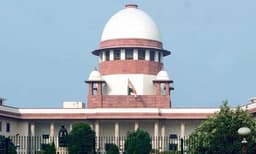 SC disposes Kerala's plea to open borders as Karnataka allows emergency vehicles.