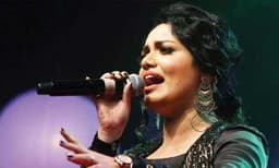 പ്രായത്തെ തോല്‍പ്പിക്കുന്ന മുഖഭാവങ്ങളും വികാരങ്ങളുമെല്ലാം കാണുന്നു, ഇന്റര്‍നെറ്റില്‍ നിറയെ കുട്ടികളോട് ലൈംഗികാസക്തിയുള്ളവരുമുണുണ്ട്; ജ്യോത്സന പറയുന്നു