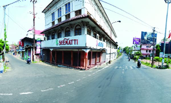 തെരുവില്‍ ഇറങ്ങുന്നവരുടെ എണ്ണം കൂടുന്നു ; സര്‍ക്കാരിന്റെ നിര്‍ദേശങ്ങള്‍ അനുസരിക്കുന്നില്ല, സാമൂഹിക അകലം പാലിക്കുന്നില്ല