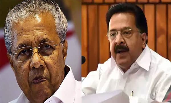 സ്പ്രിംഗ്ലര് ഡാറ്റ തട്ടിപ്പ് കേസില് പെട്ട കമ്പനി; 87 ലക്ഷം റേഷന് കാര്ഡ് ഉടമകളുടെ വിവരങ്ങളും കൈമാറി; മുഖ്യമന്ത്രിക്ക് പങ്കില്ലെങ്കില് ഐ.ടി സെക്രട്ടറിയെ പുറത്താക്കണം: ചെന്നിത്തല