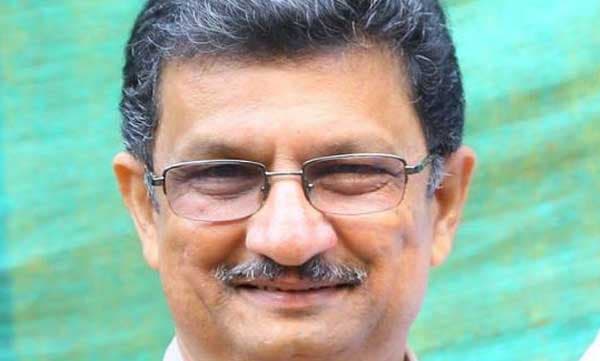 'കോണ്‍ഗ്രസ് സുഹൃത്തുക്കളുടെ മനസ്സില്‍ ഇപ്പോള്‍ ഉള്ളത് കോവിഡ് 19 പ്രതിരോധമല്ല; പഞ്ചായത്ത്, നിയമസഭാ തെരഞ്ഞെടുപ്പുകളെക്കുറിച്ചുള്ള ഉല്‍ക്കണ്ഠയും അങ്കലാപ്പുമാണ്'; അശോകന്‍ ചരുവില്‍ പറയുന്നു