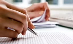 സര്‍വകലാശാലാ പരീക്ഷകള്‍ മെയ് 11 മുതല്‍; ഒരാഴ്ചയ്ക്കുള്ളില്‍ പൂര്‍ത്തിയാക്കണമെന്ന് നിര്‍ദ്ദേശം