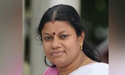 ലോക്ക്ഡൗണ്‍ ലംഘിച്ച് അണികള്‍ക്കൊപ്പം നിവേദനം നല്‍കാനെത്തി; ബിന്ദുകൃഷ്ണ അറസ്റ്റില്‍