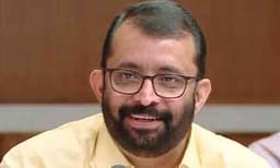 ആന്‍ജിയോപ്ലാസ്റ്റി; സ്പീക്കര്‍ ശ്രീരാമകൃഷ്ണന്‍ ആശുപത്രി വിട്ടു, മൂന്നാഴ്ച വിശ്രമം