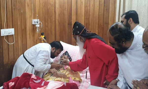 103-ാം പിറന്നാള്‍ നിറവില്‍ മാര്‍ ക്രിസോസ്റ്റം വലിയ മെത്രാപ്പോലീത്ത; ദൈവത്തിന്റെ വരദാനമായ ജീവിതം ക്രിസ്തീയ ദൗത്യത്തിനുള്ള നിയോഗമാക്കിയ കര്‍മ്മയോഗി 