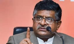 ഐ.ടി കമ്പനി ജീവനക്കാരുടെ വര്‍ക്ക് ഫ്രം ഹോം ജൂലൈ 31 വരെ നീട്ടുമെന്ന് രവിശങ്കര്‍ പ്രസാദ്