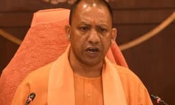 നിങ്ങൾ മഹാരാഷ്ട്രയുടെ കാര്യം നോക്കിയാൽ മതി , യുപിയെ ഓര്‍ത്ത് ആശങ്കപ്പെടേണ്ട : സഞ്ജയ് റാവത്തിനോട് യോ​ഗി ആദിത്യനാഥ്