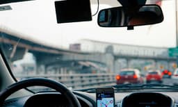 രാജസ്ഥാനില്‍ അസുഖബാധിതനായി കിടന്ന മകനെ കൊണ്ടുവരാന്‍ അമ്മയും മരുമകളും കോട്ടയത്ത് നിന്നും കാറില്‍ സഞ്ചരിച്ചത് 2700 കി.മീ. ; ലോക്ക്ഡൗണിലും കോവിഡ് ഭീതിയിലും മറികടന്നത് ഏഴു സംസ്ഥാനങ്ങള്‍ 