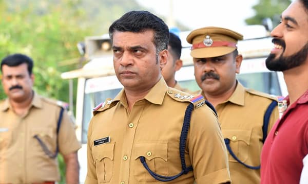 ഒരു നെടുമങ്ങാടന്‍ വീരകഥ
