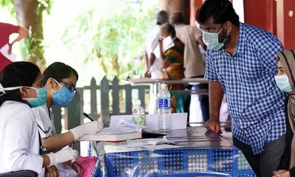 കാസര്‍കോട് മൂന്ന് പേര്‍ രോഗമുക്തരായി ഇന്ന് ആശുപത്രിവിട്ടു ; ഇടുക്കിയില്‍ 11 ഫലം നെഗറ്റീവ് 