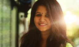 പ്രചരിക്കുന്നത് വാസ്തവവിരുദ്ധമായ പ്രചരണങ്ങള്‍, പിന്നില്‍ ചില കുബുദ്ധികള്‍; ജൂഹി റസ്തഗിയുടെ കുറിപ്പ്