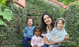 Sunny Leone fly off to US with kids amid Lockdown