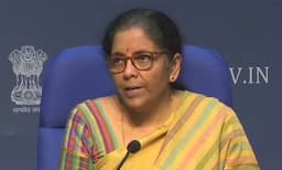 ആത്മനിര്‍ഭര്‍ ഭാരത് അഭിയാന്‍: രണ്ടാം ഘട്ട പ്രഖ്യാപനവുമായി ധനമന്ത്രി; തൊഴിലാളികള്‍ക്കും കര്‍ഷകര്‍ക്കും പ്രയോജനം