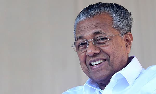 മലയാളികള്‍ നാട്ടിലെത്താനാകാതെ വലയുമ്പോള്‍ കാബിനറ്റ് റാങ്കുള്ള സമ്പത്ത് എവിടെ...?; സമ്പത്തിന് ദിവ്യത്വമില്ലെന്ന് മുഖ്യമന്ത്രി